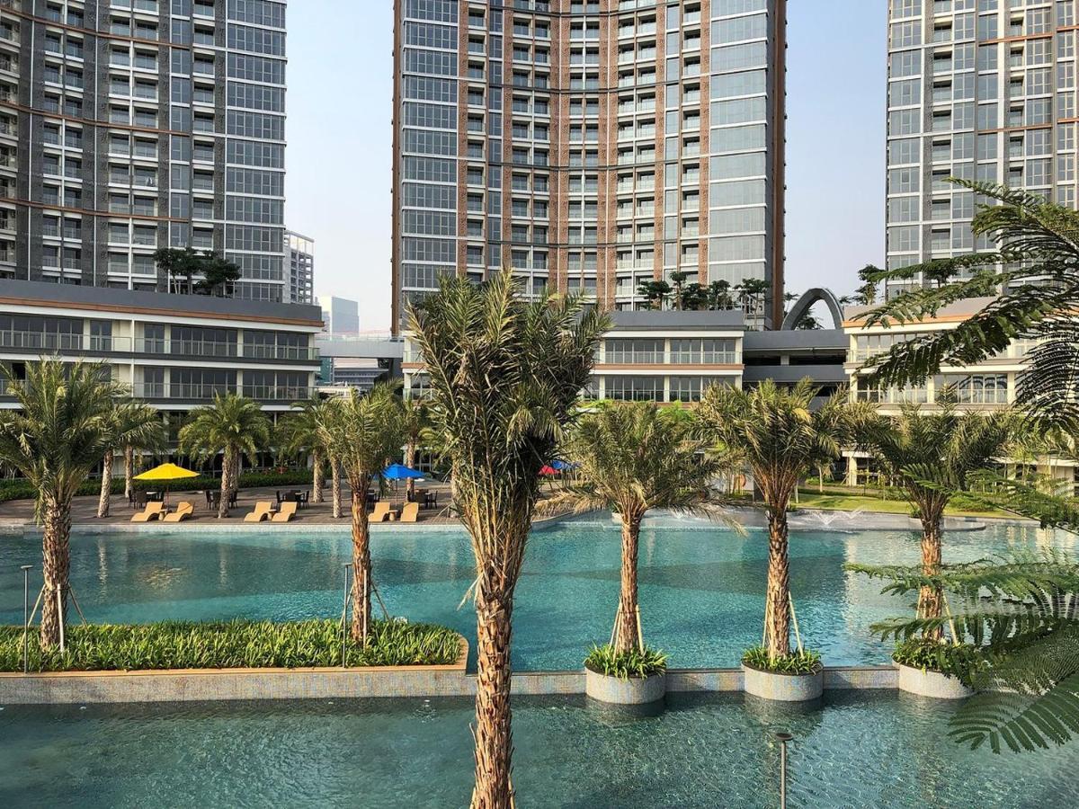 Gold Coast Apartemen Pik By Dluxx Jakarta Exterior photo